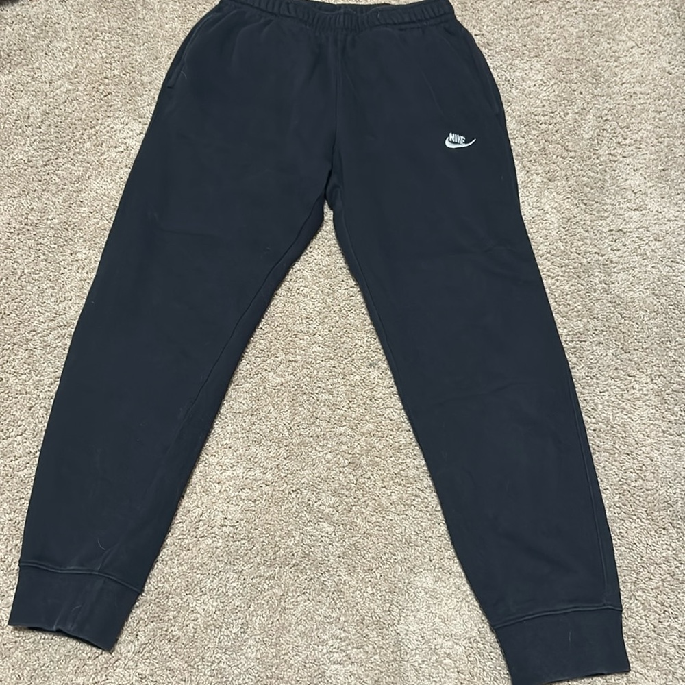 Black Nike pants
